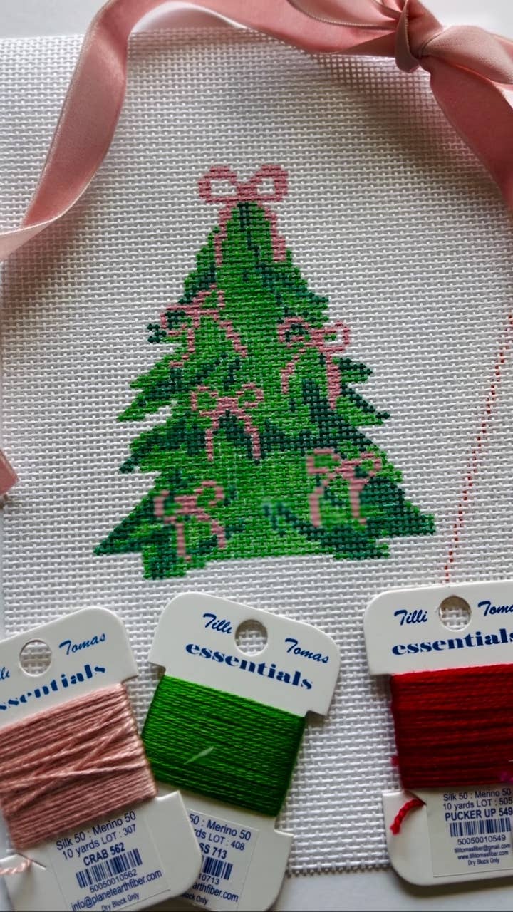 MercyBird Christmas Tree with Pink Bows 13 mesh needlepoint canvas