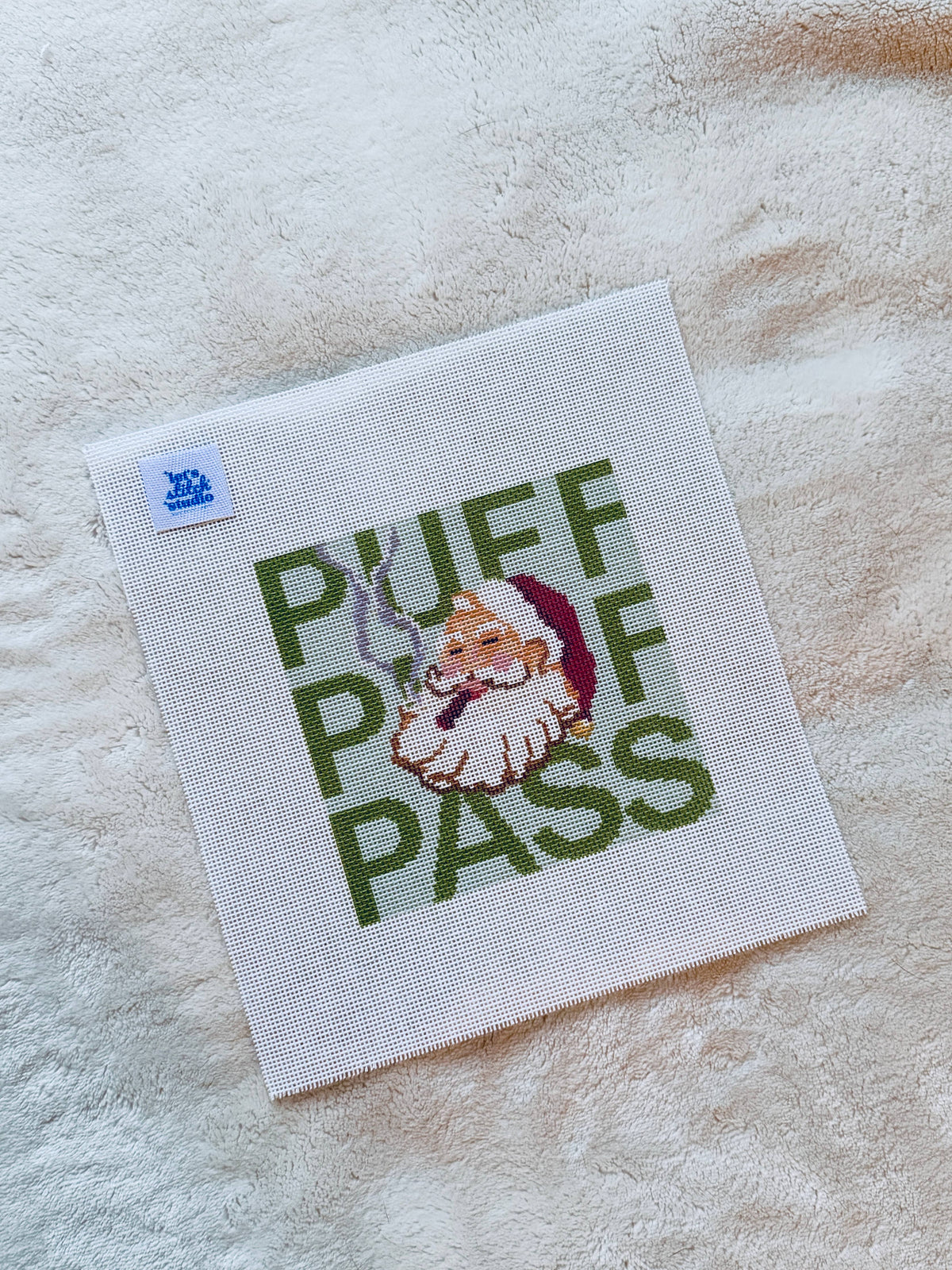 Puff Puff Pass Santa 18 mesh needlepoint canvas detail
