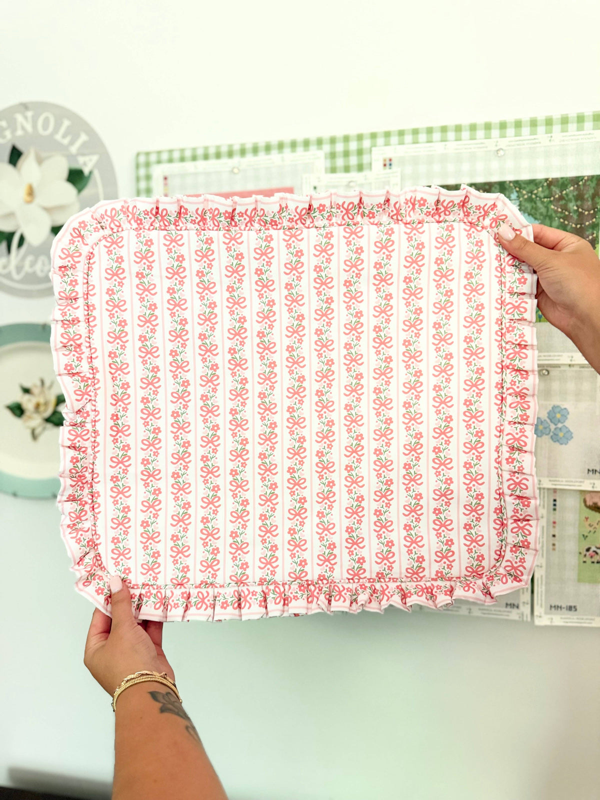 Magnolia Needlepoint Pink Bow Floral clear-front project bag detail
