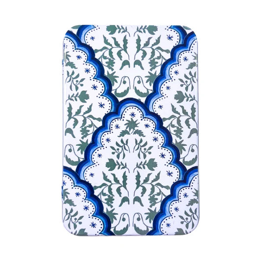 Penny Linn Printed Tin Box with Magnet needlepoint accessory